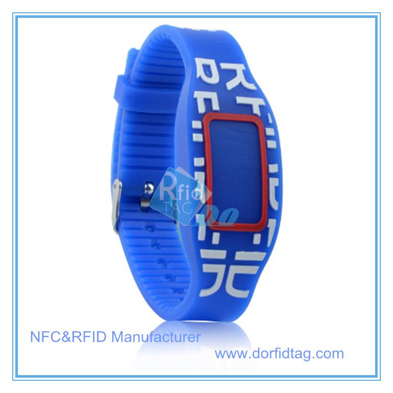 Personalized Logo Printing 13.56MHz Ntag213 NFC Fitness Silicone Bracelet